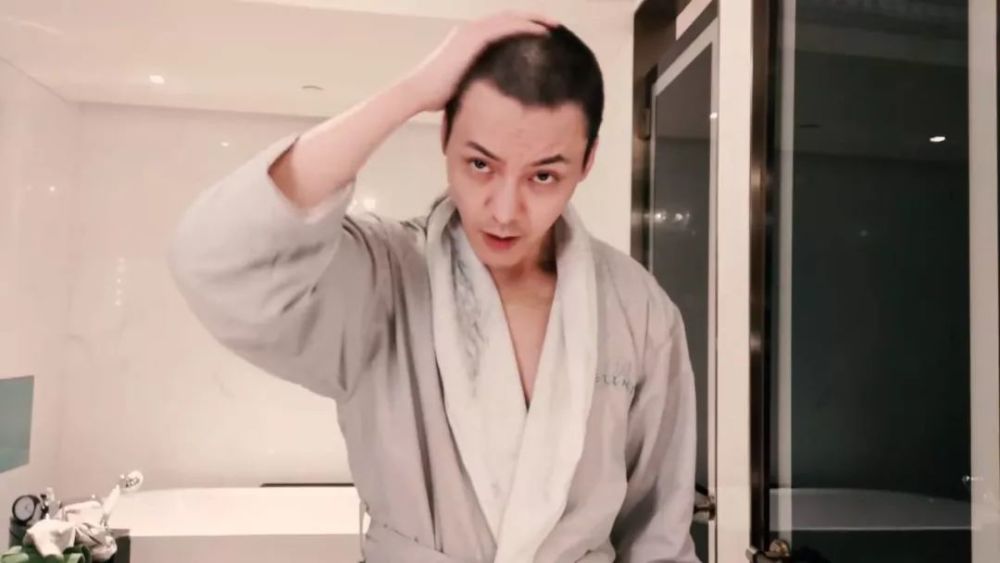 自己在家怎么剪头发男生中长发,自己剪头发男教程不用推子