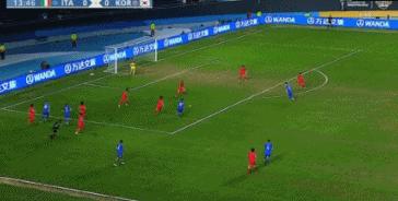 韩媒谈中国男足不敌韩国,韩国对意大利的足球比赛