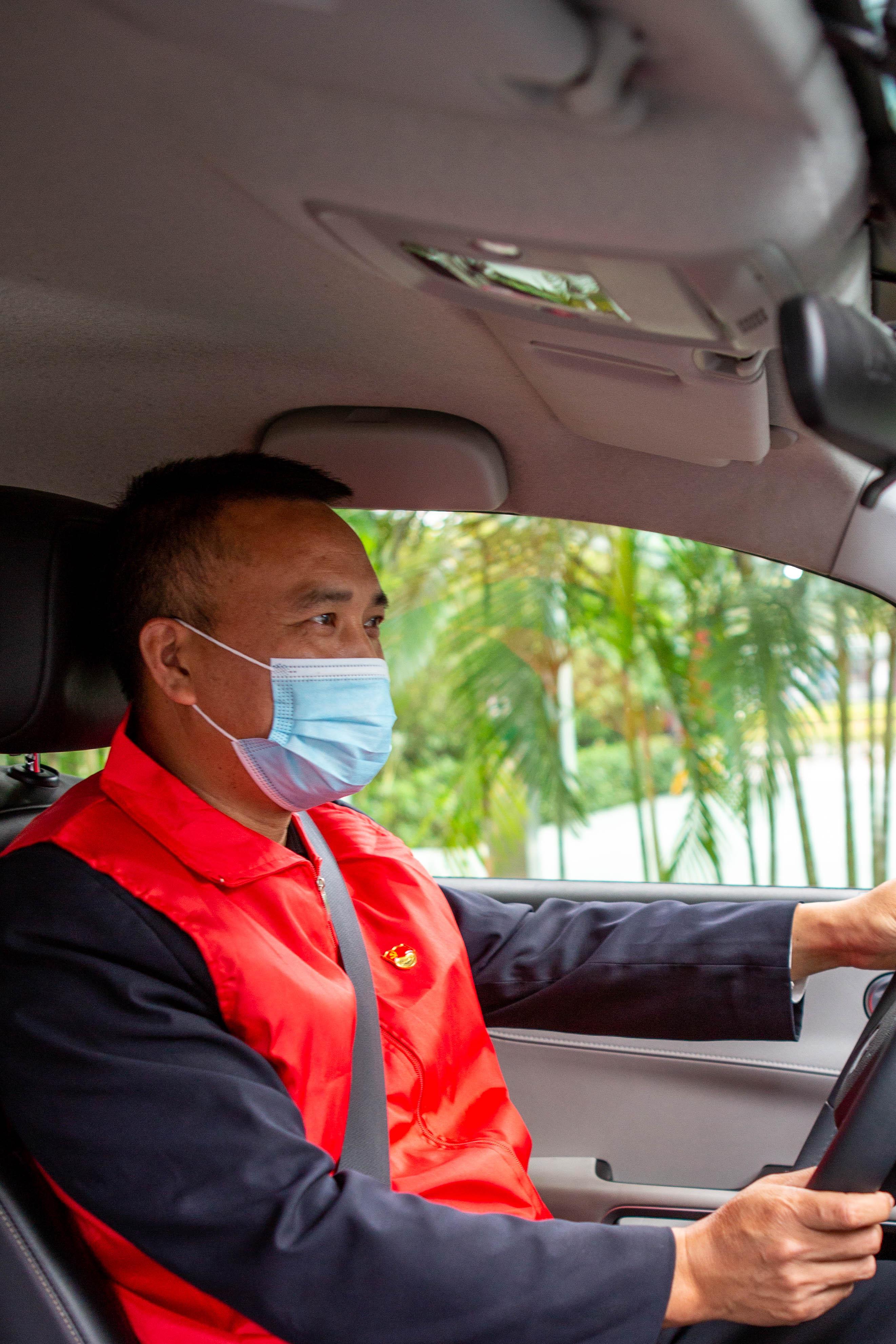 深圳网约车司机被表扬,滴滴专车司机榜样