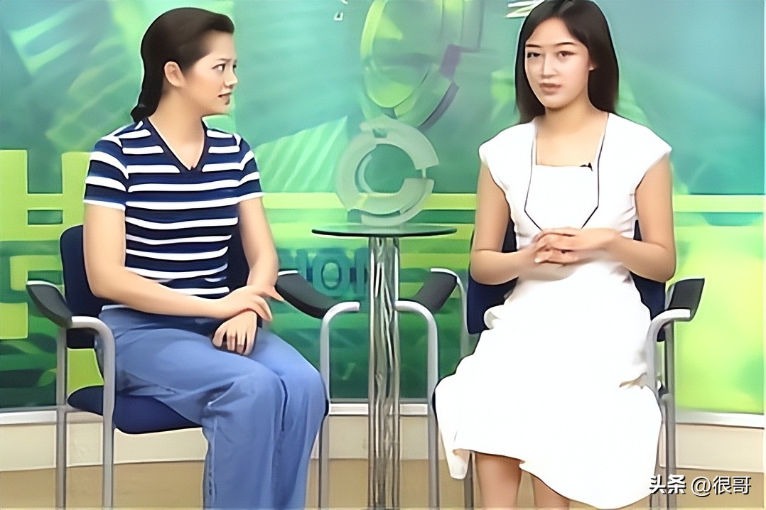 第二次拥抱记者,第二次拥抱齐涛身份