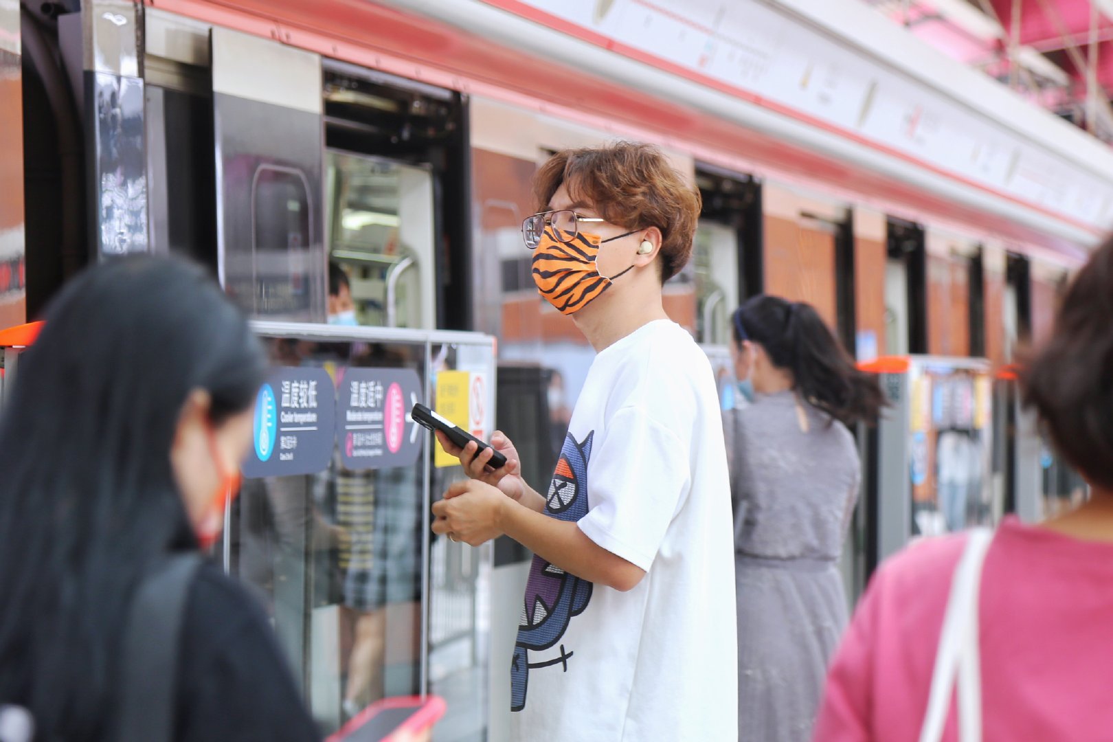 设计感强音质好的耳机,索尼linkbudss对比三星buds2pro