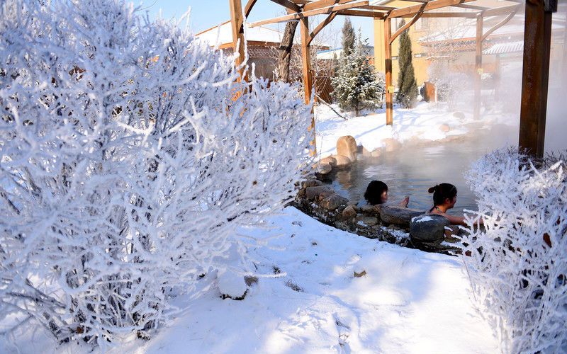 在零下十几度的室外泡温泉,在沈阳泡温泉