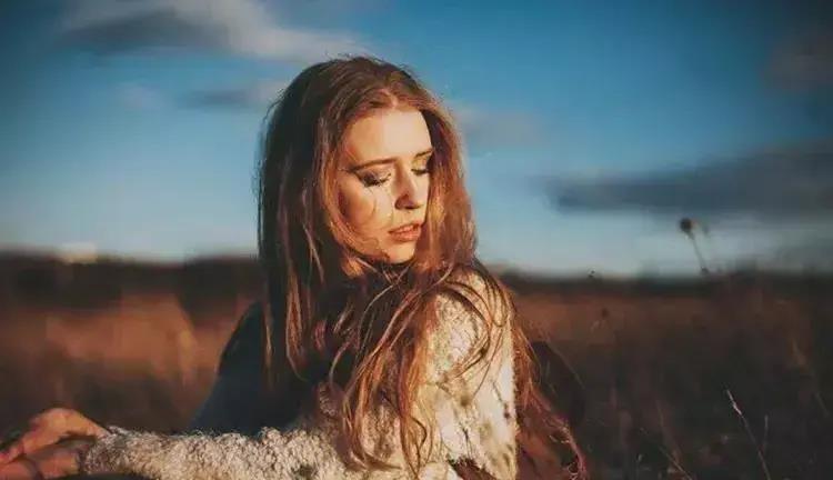 女子醉酒后和陌生男子产生误会,女子醉酒后与陌生男人产生误会