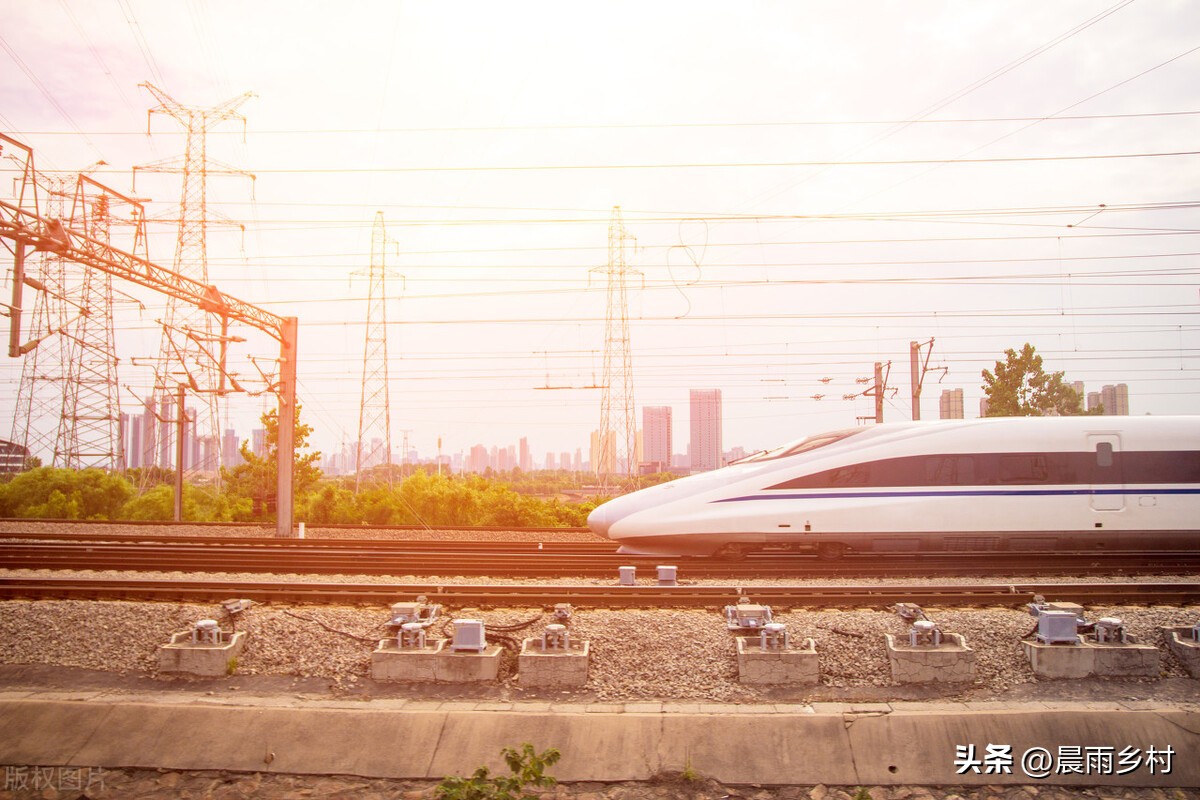 外国人坐中国高铁的缺点,老外体验中国高铁的缺点