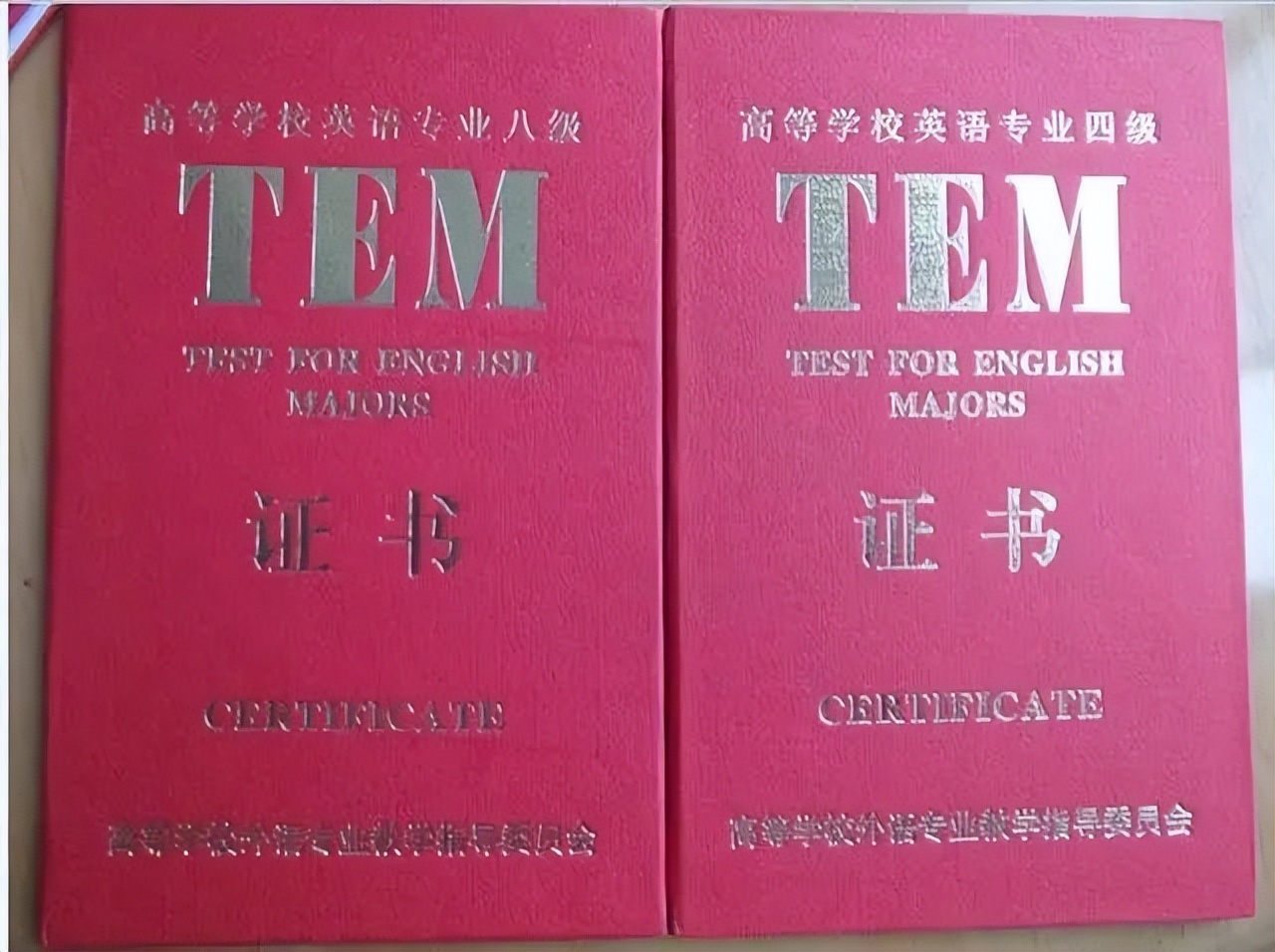 大学生英语竞赛英语怎么说,大学里各种比赛的证书重要吗