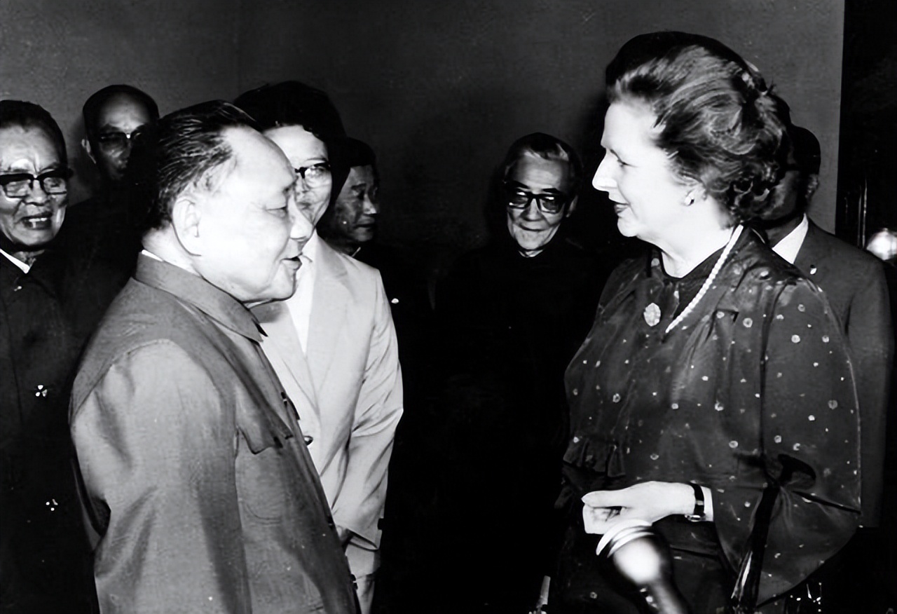 英国人不解：为何将香港归还中国？2000年英上将一句话道出真相