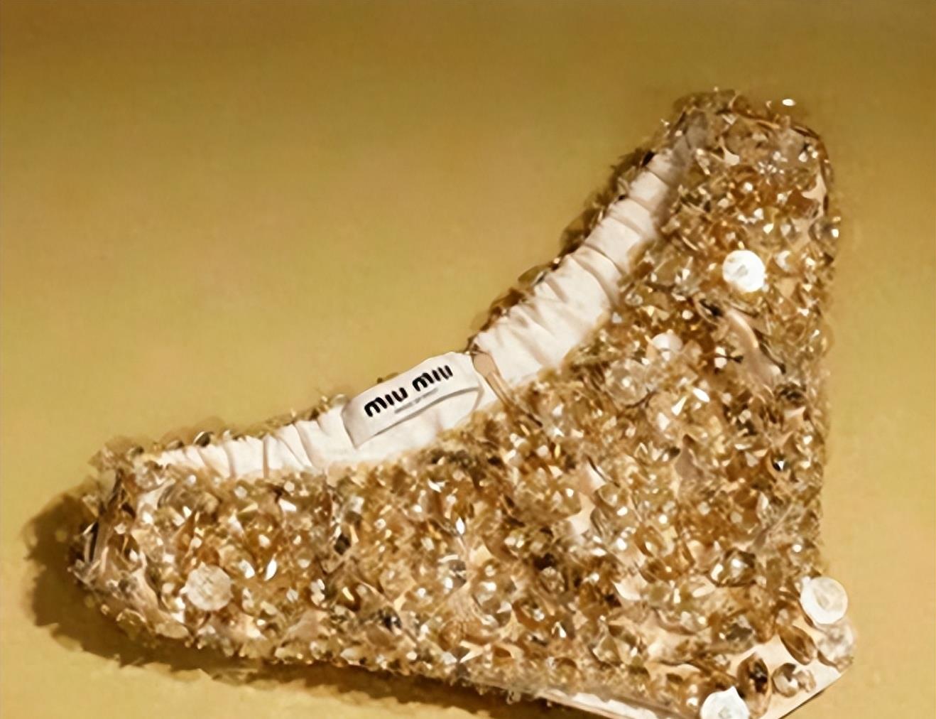 赵今麦大胆晒身材引争议,赵今麦大胆晒身材图文