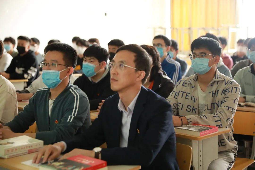 人生这堂课我们要学的东西很多,这堂课让我受益匪浅