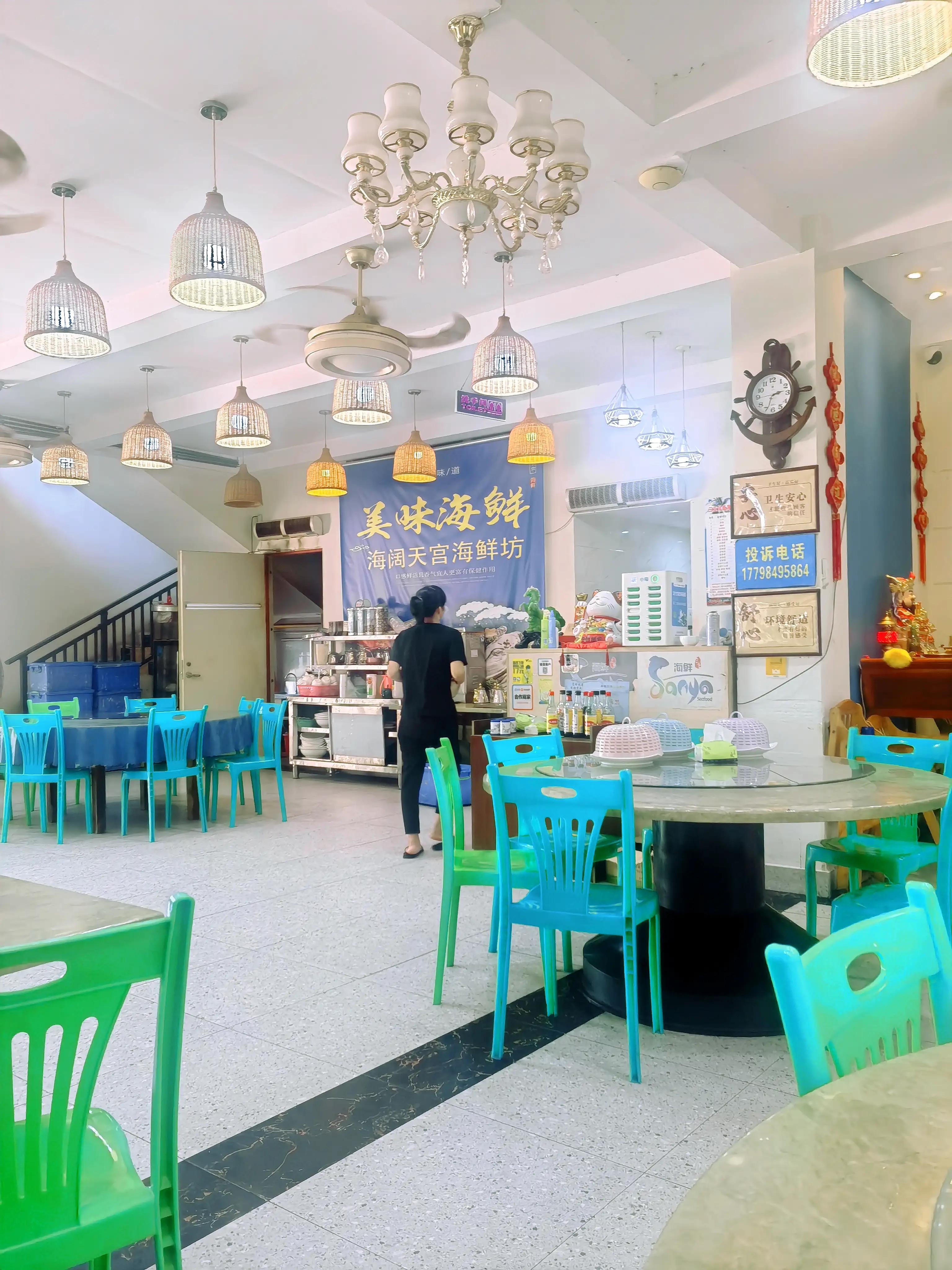 在三亚吃海鲜吃到爽能花多少,在三亚吃海鲜原声