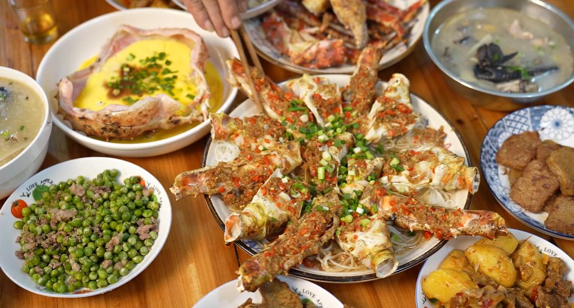 川香秋月打工视频,流水线打工妹逆袭成百亿女首富