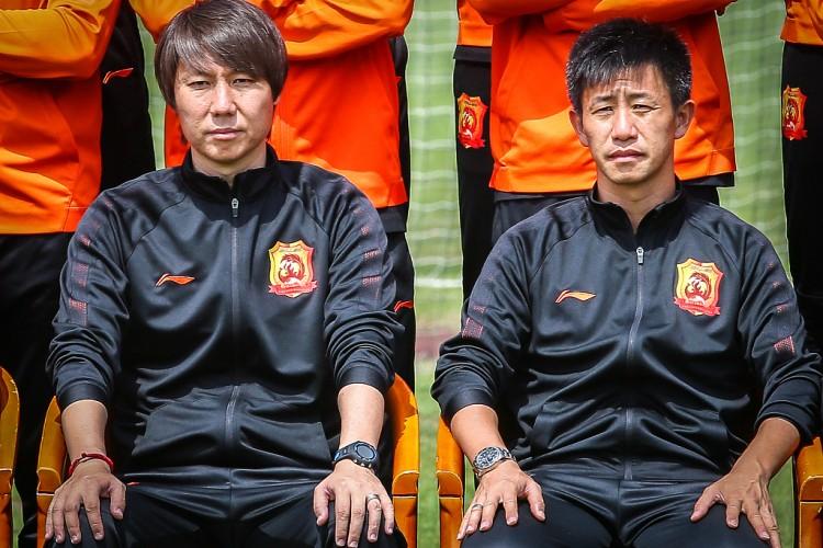 鏉庨搧鑰佸﹩榫欒彶鏄彴鐞冭鍒ら緳鑿插悧,鏉庨搧鍜屼粬濯冲鐜扮姸