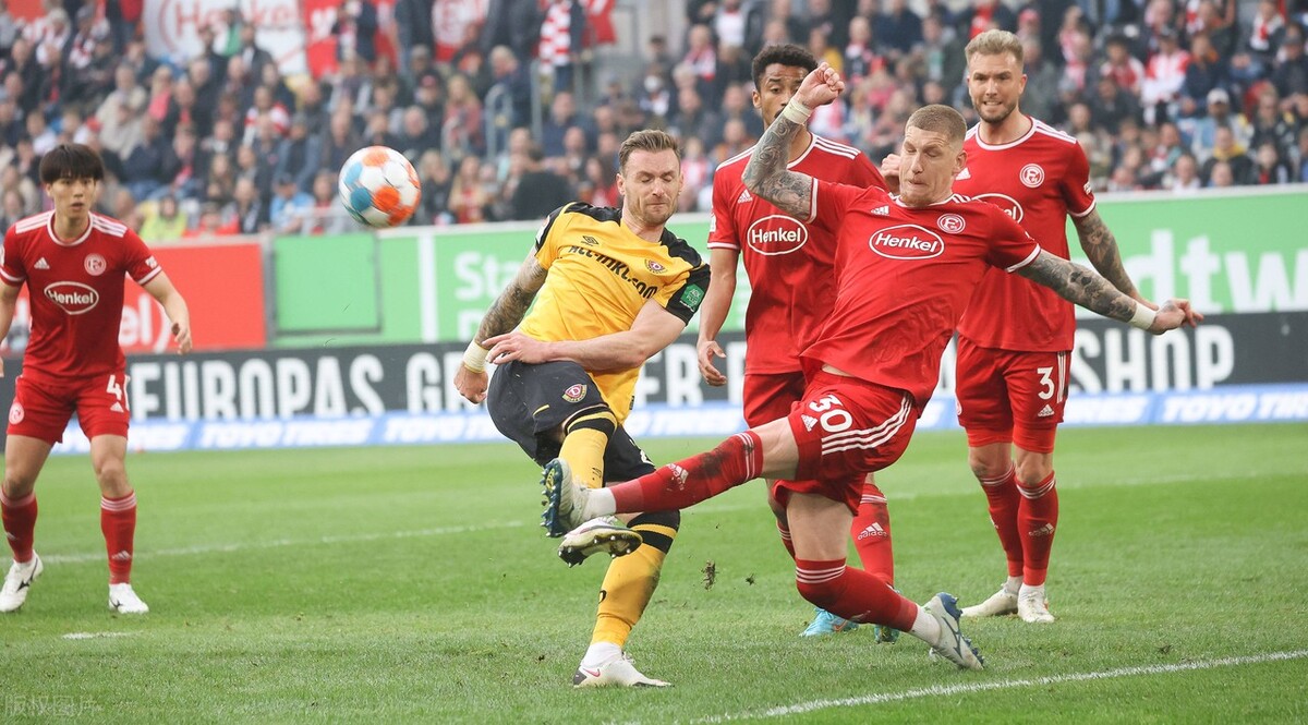 足彩二串一胜负与比分,体彩比分和胜负能串在一起吗