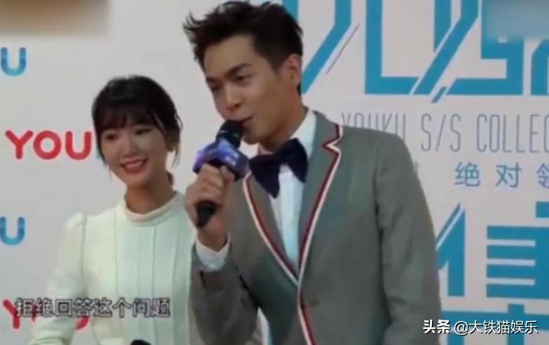 胡歌为礼仪小姐姐化解尴尬娱乐,胡歌帮礼仪小姐解围对比
