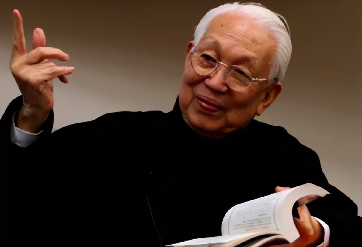 香港著名堪舆家蔡伯励,李嘉诚御用风水大师蔡伯励