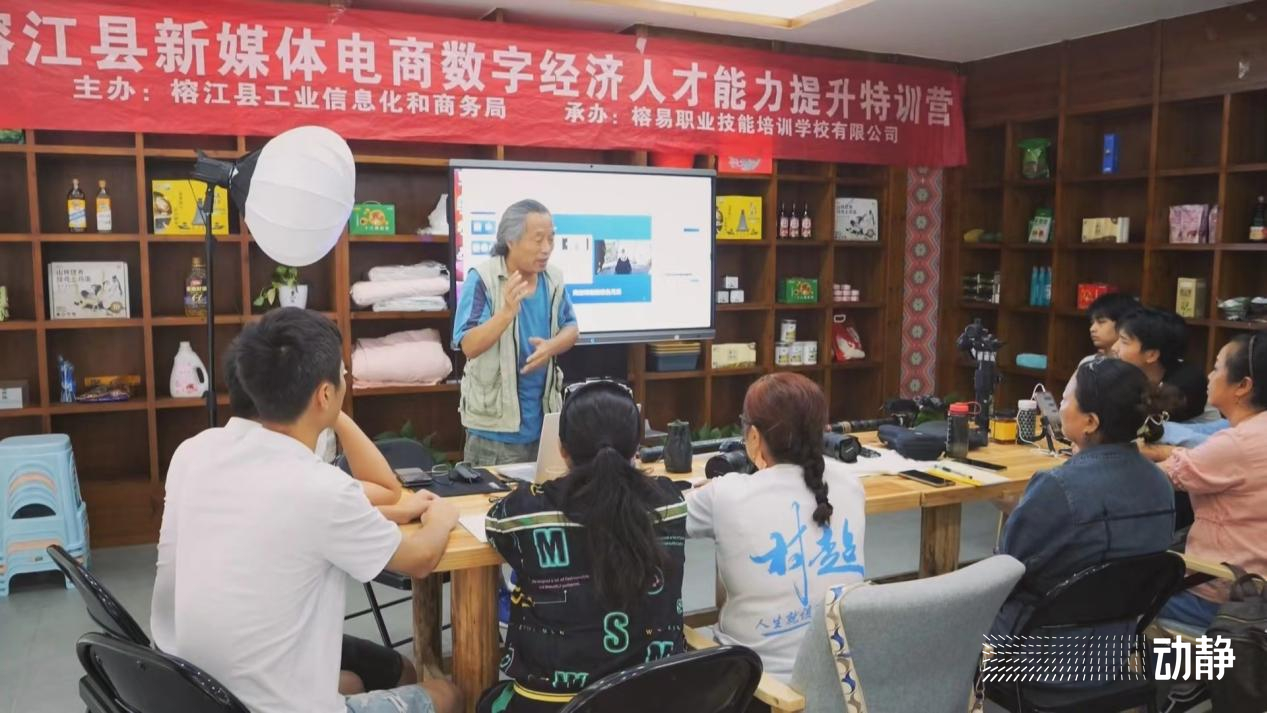 一万个镜头图片,一万的镜头和一千的镜头