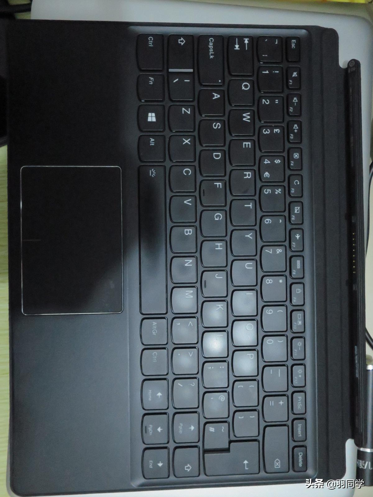 吊打微软surfacestudio,联想miix720二合一平板电脑测评