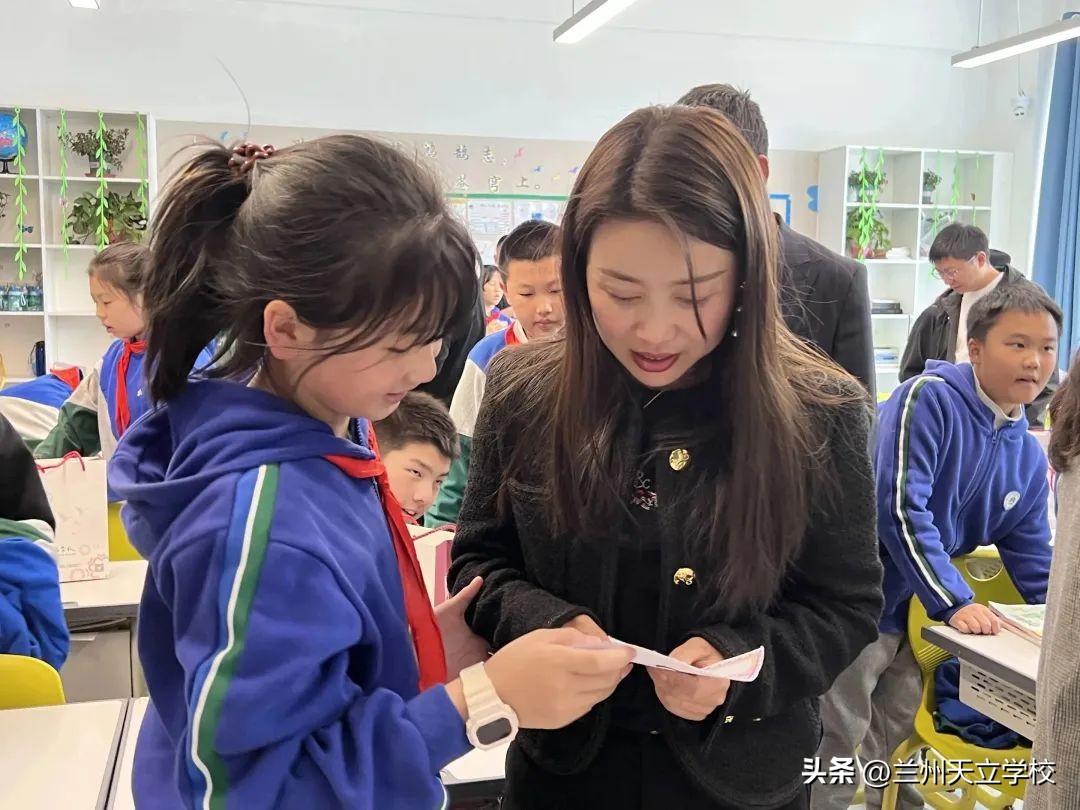 兰州天立根基小学第四周升旗仪式,兰州天立根基小学