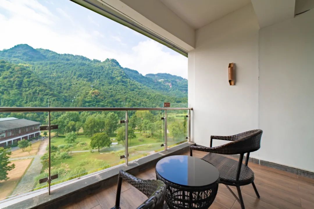 徽州过大年|【齐云山春节专享】2天1晚低至599！新年烟花秀、线下集五福、财神巡游…年味超浓！