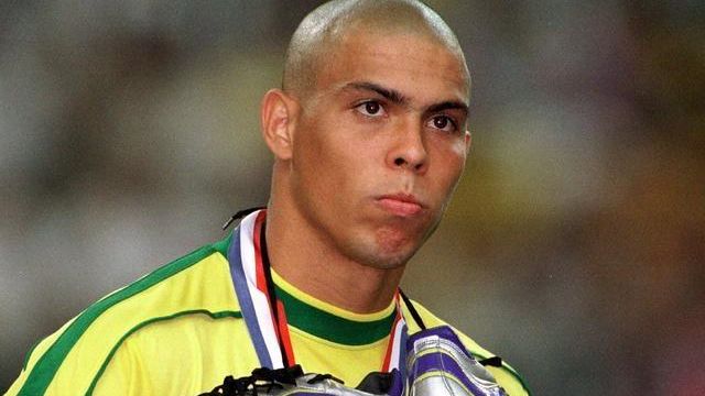 世界体坛十大发挥失常，外星人九八世界杯决赛，詹姆斯总决赛八分