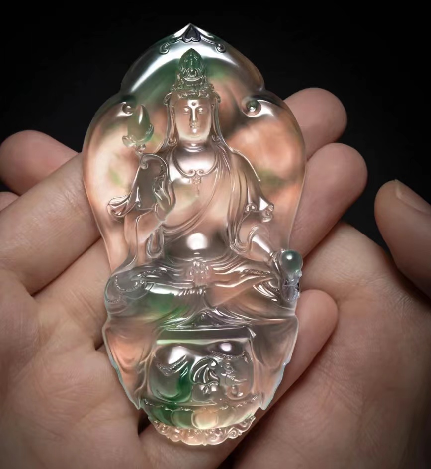 翡翠原石加工定制成品,翡翠原石加工在哪里