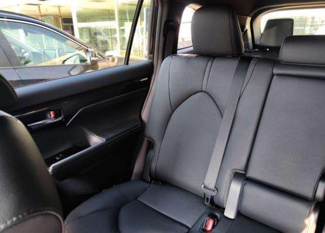 皇冠陆放suv油耗实际是多少,丰田皇冠陆放车主用车真实感受