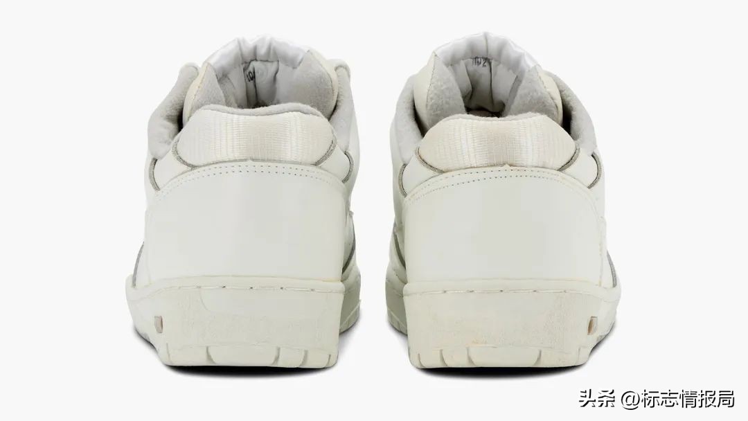 apple品牌鞋3000多,apple苹果鞋多少钱