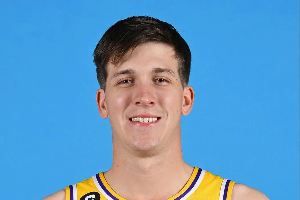 湖人客场过关击败鹈鹕,湖人逆转战胜掘金视频