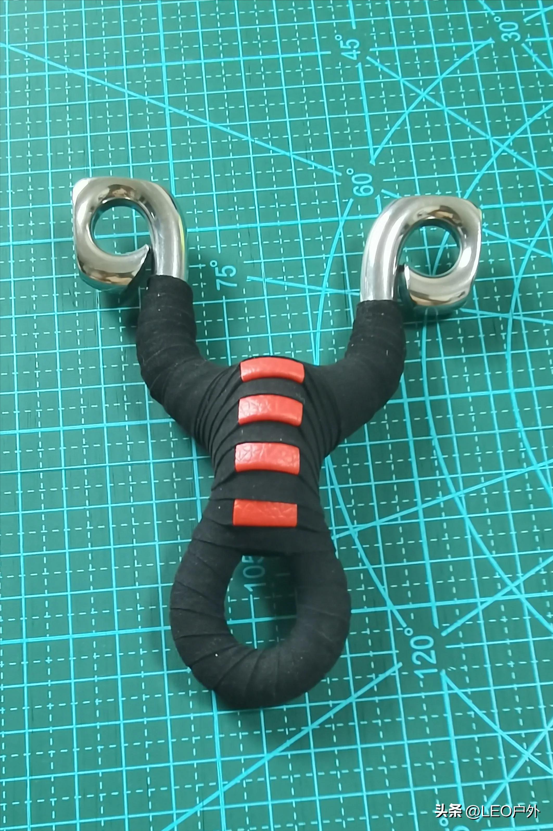 新手玩弹弓用几毫米的厚的皮筋,弹弓新手用亮珠好还是磨砂珠好