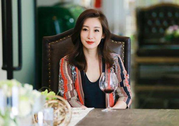 秦海璐和王新军近照,秦海璐对王新军说她是影后