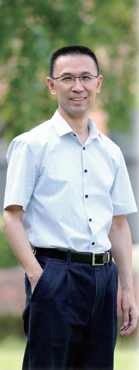 海霞为什么嫁给清华教授,清华北大48岁海霞全家照片