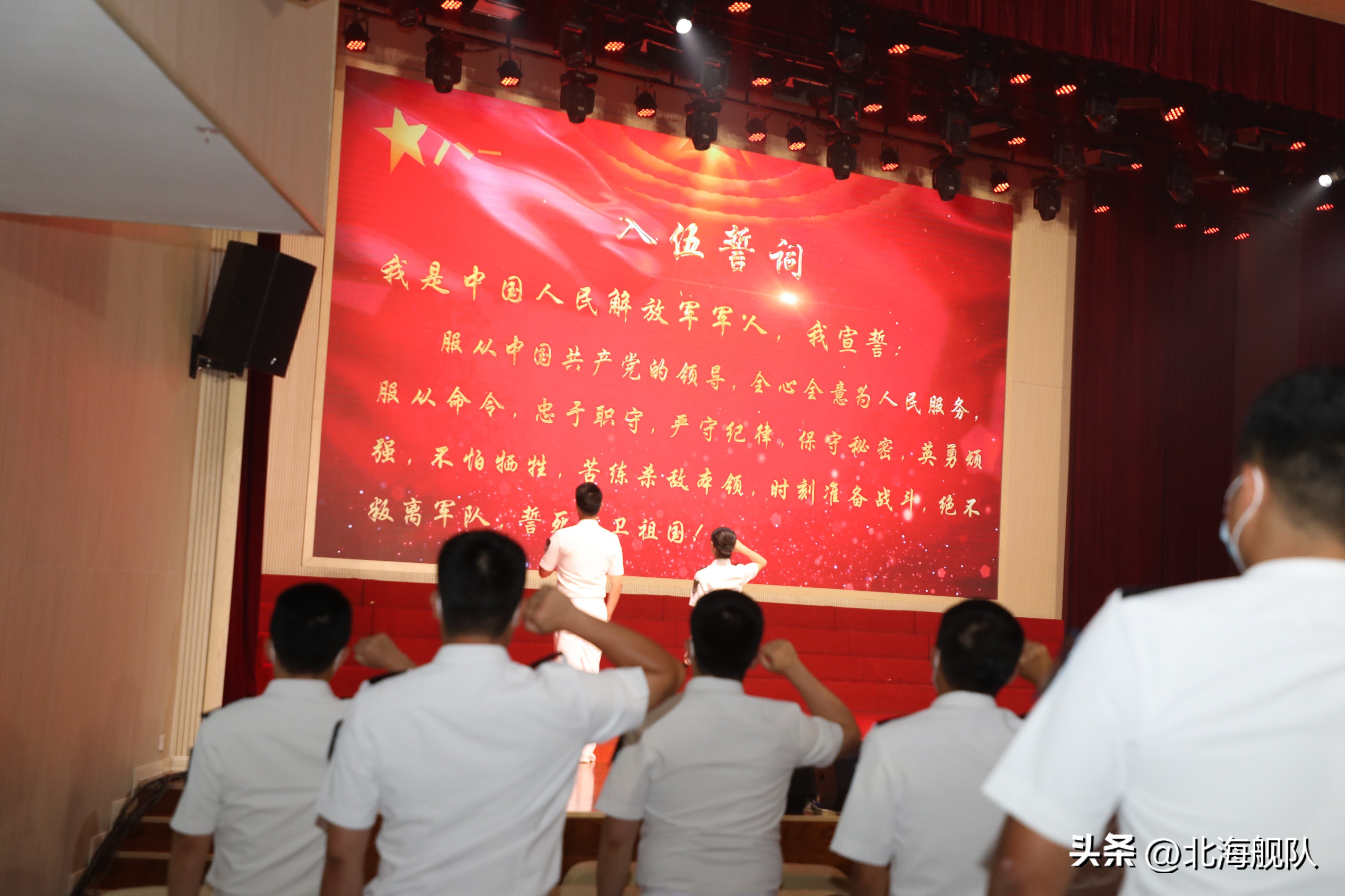 沉浸式舞台演出精彩上演,这场表演确实很震撼