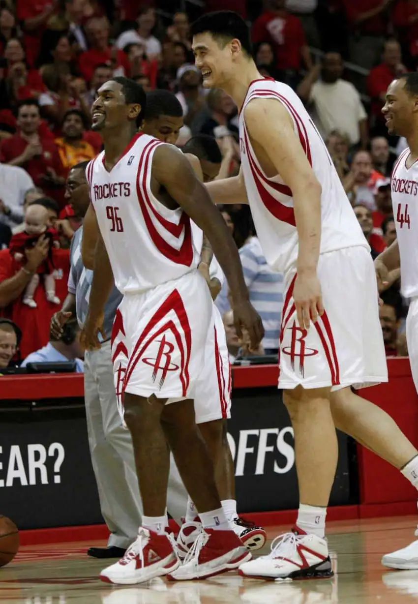 nba球员上脚的奇葩鞋,nba球星穿的奇葩球鞋