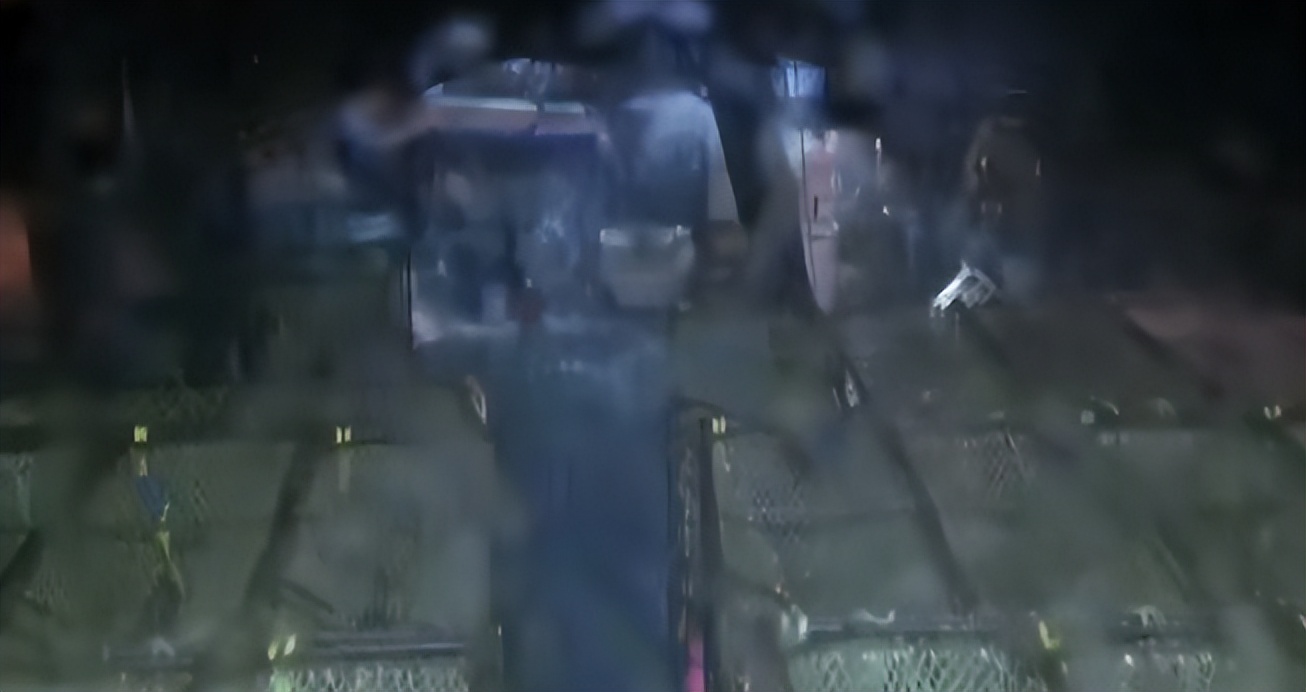 出海捕蟹人工资多少,出海捕鱼捞海鲜收入多少钱