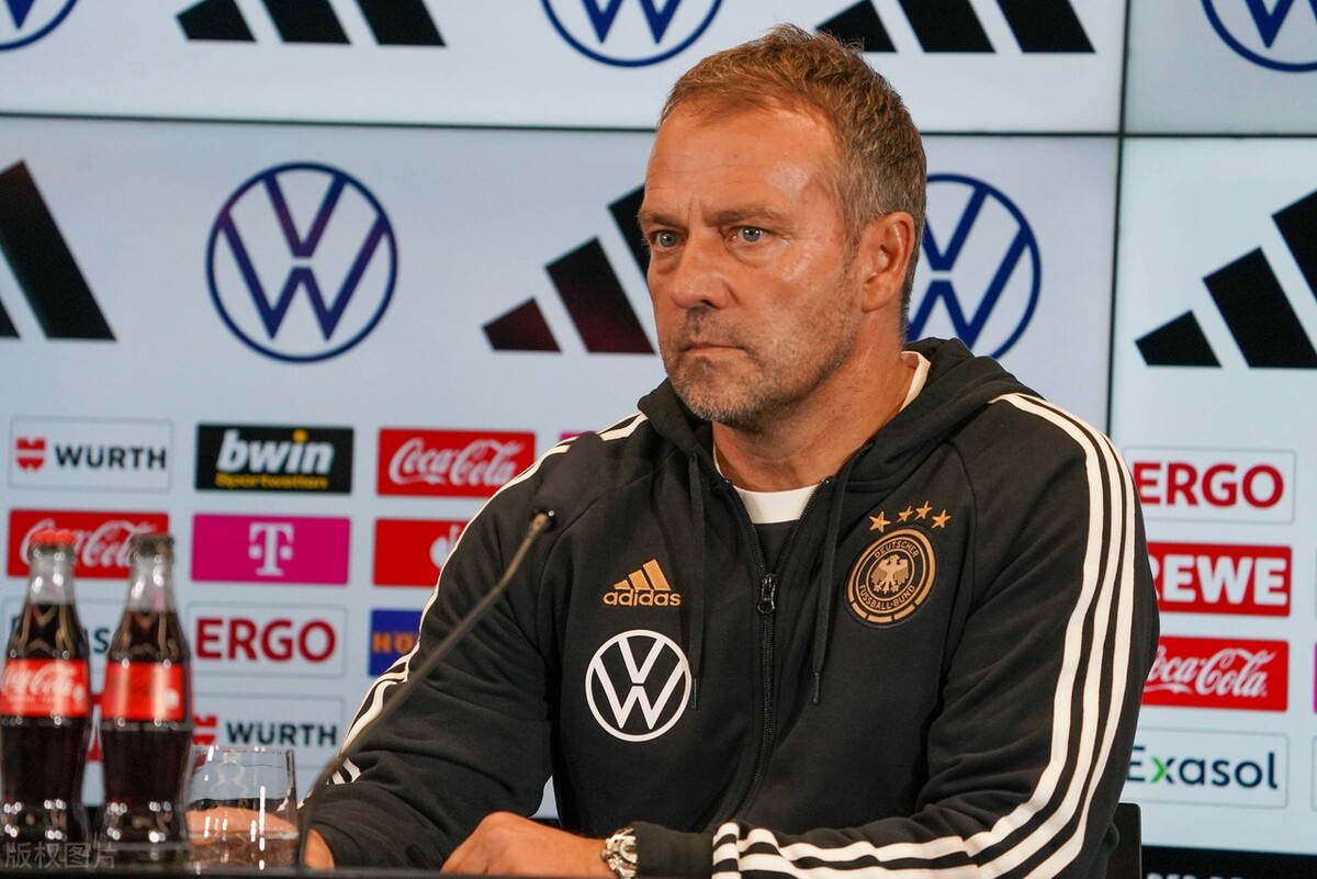 世界杯日本队2-1逆转胜德国冷门,2018年足球世界杯德国vs日本比赛