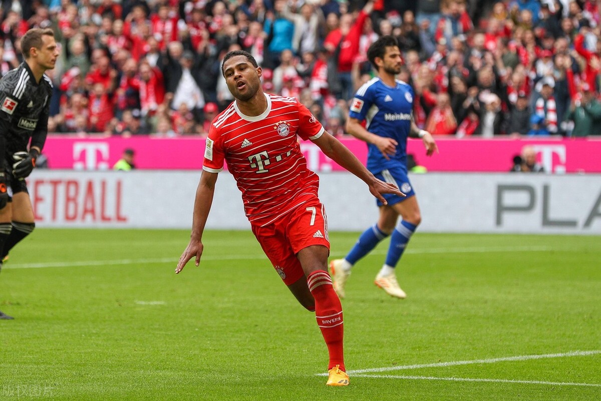 拜仁让出榜首，能否再创神奇！