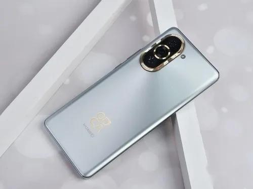 目前最值得入手的华为手机是哪款,华为最值得入手的手机是哪一款