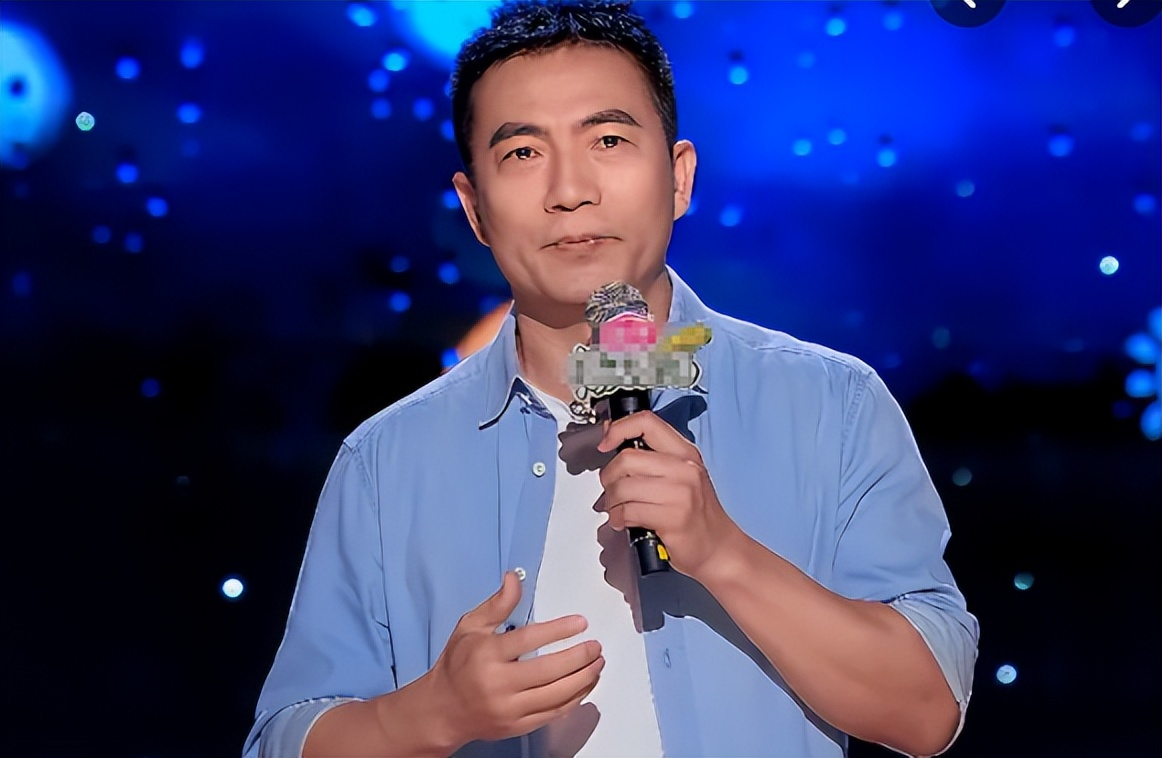 黄健翔是不是不喜欢西班牙队,黄健翔评价中国男足