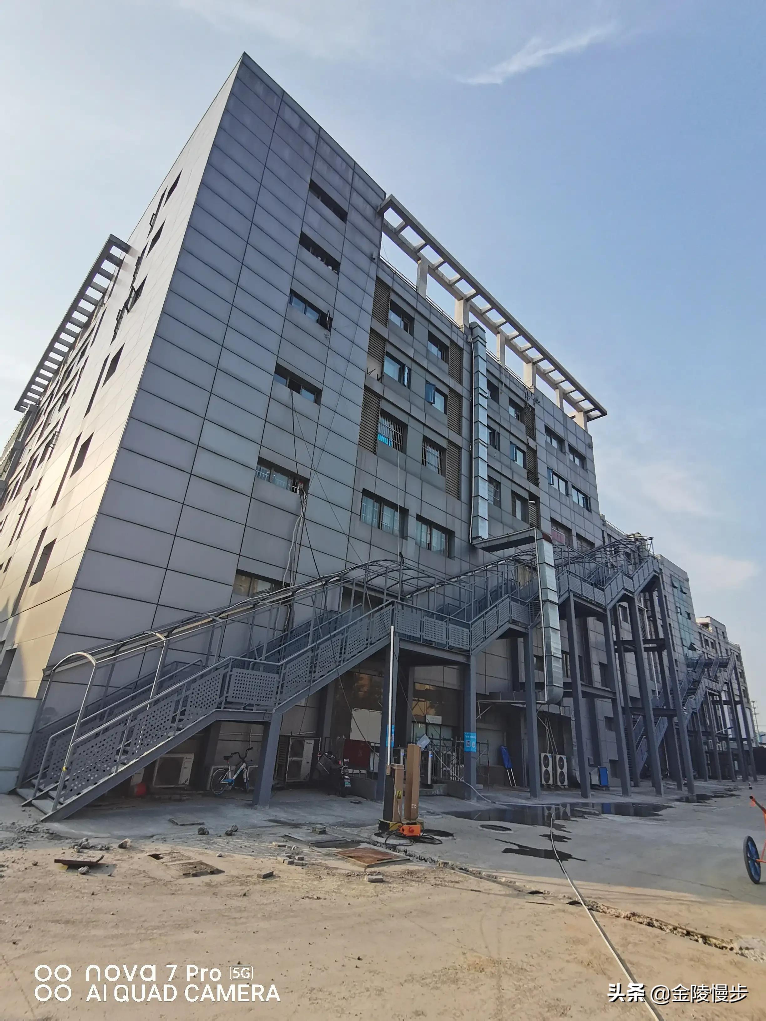 梅山街道梅山商业广场,梅山广场简介