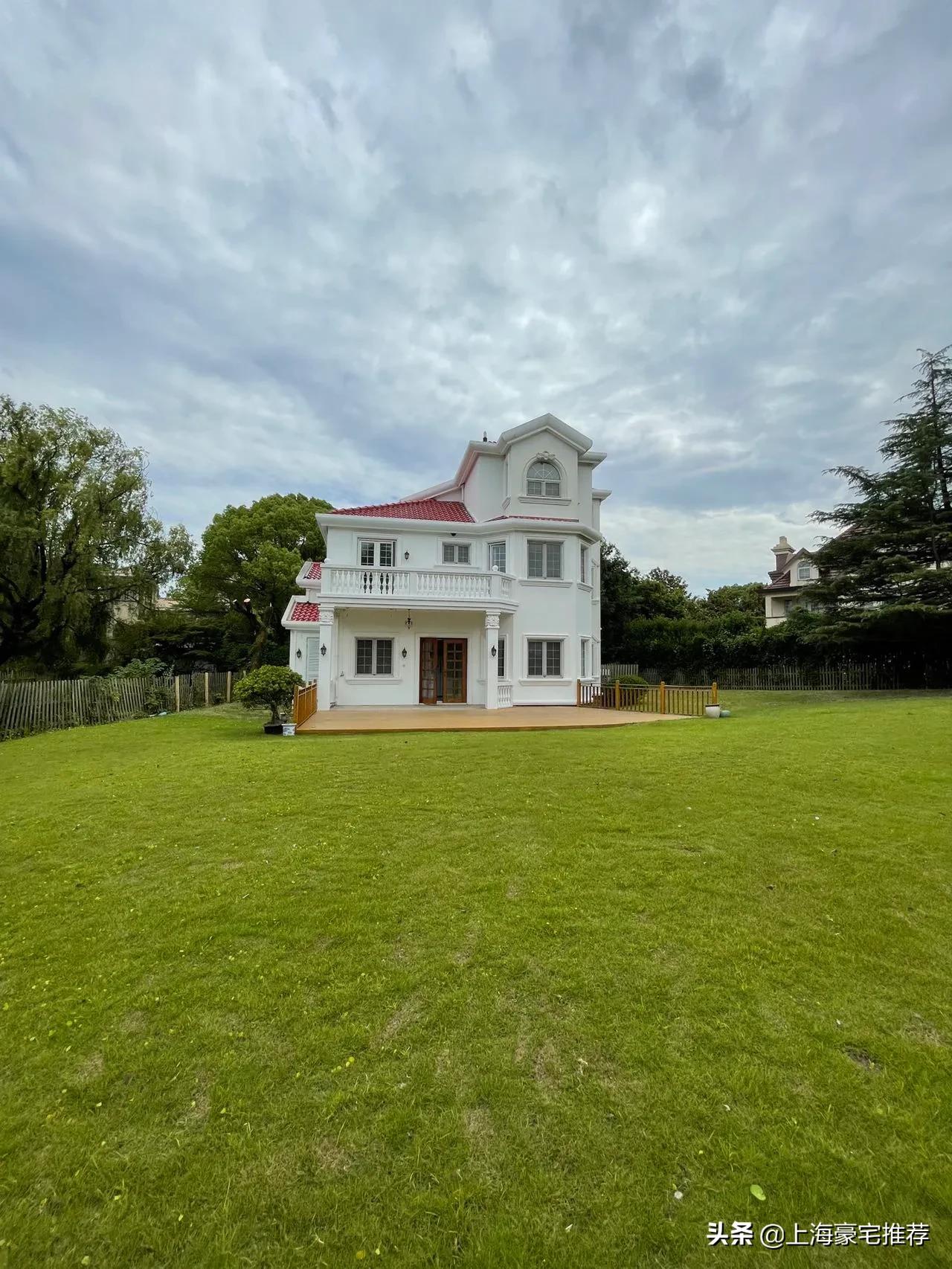 超奢法式顶级庄园别墅外观图,最新豪华欧式大气庄园别墅