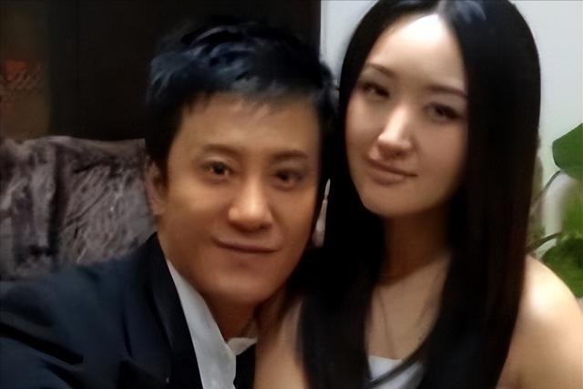 曾为爱隐退7年被前夫抛弃,曾为爱隐退七年被前夫抛弃