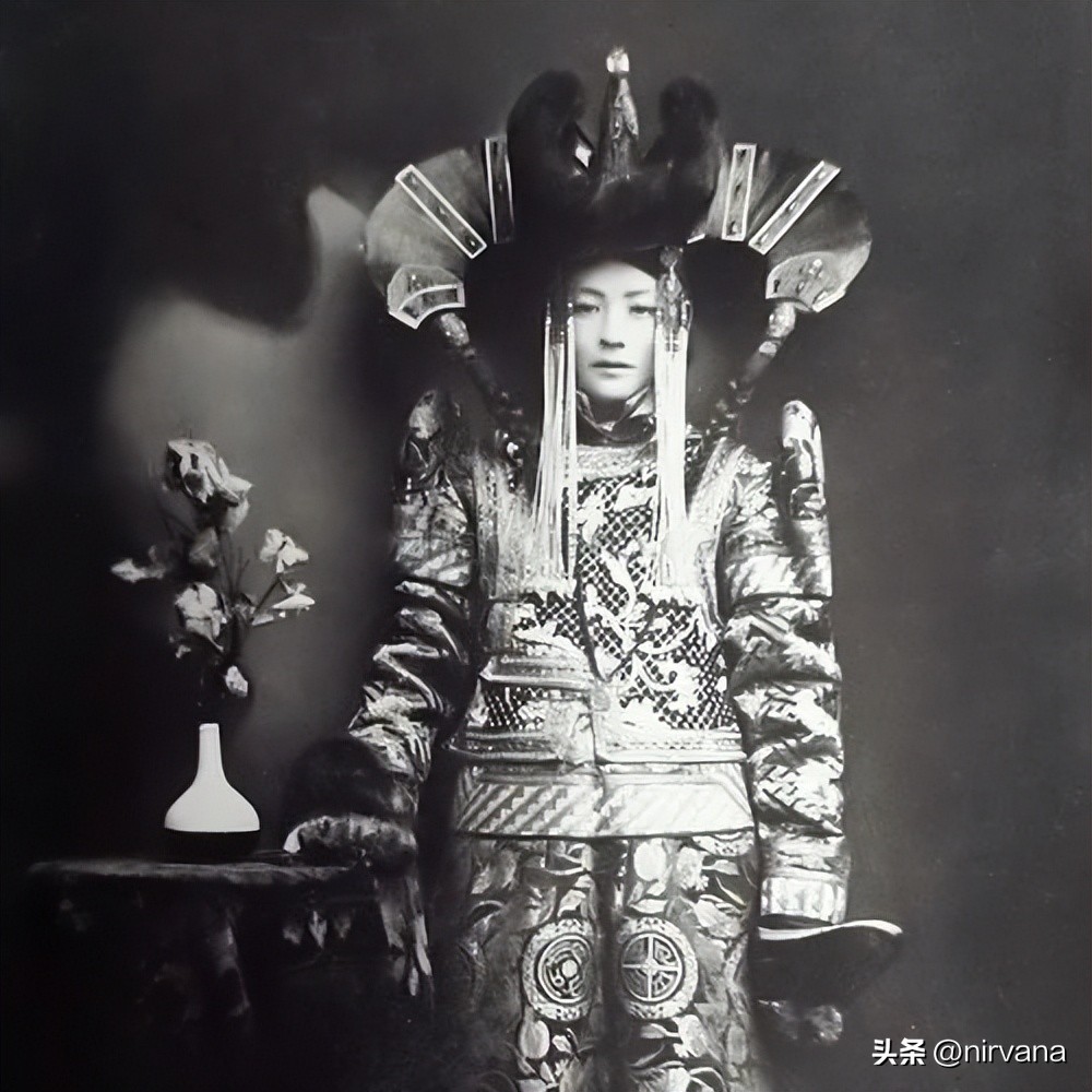 抗日战争女杰,抗日战场女司令