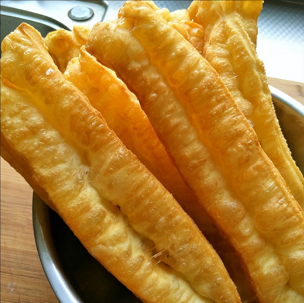 商用香酥大油条的绝密配方和视频,早餐店油条秘制配方记住2个诀窍