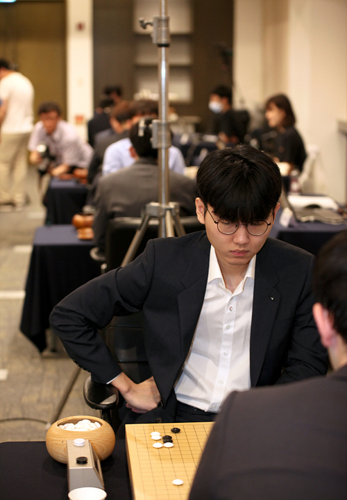 lg杯柯洁对阵申旻埈,LG杯柯洁胜申旻埈