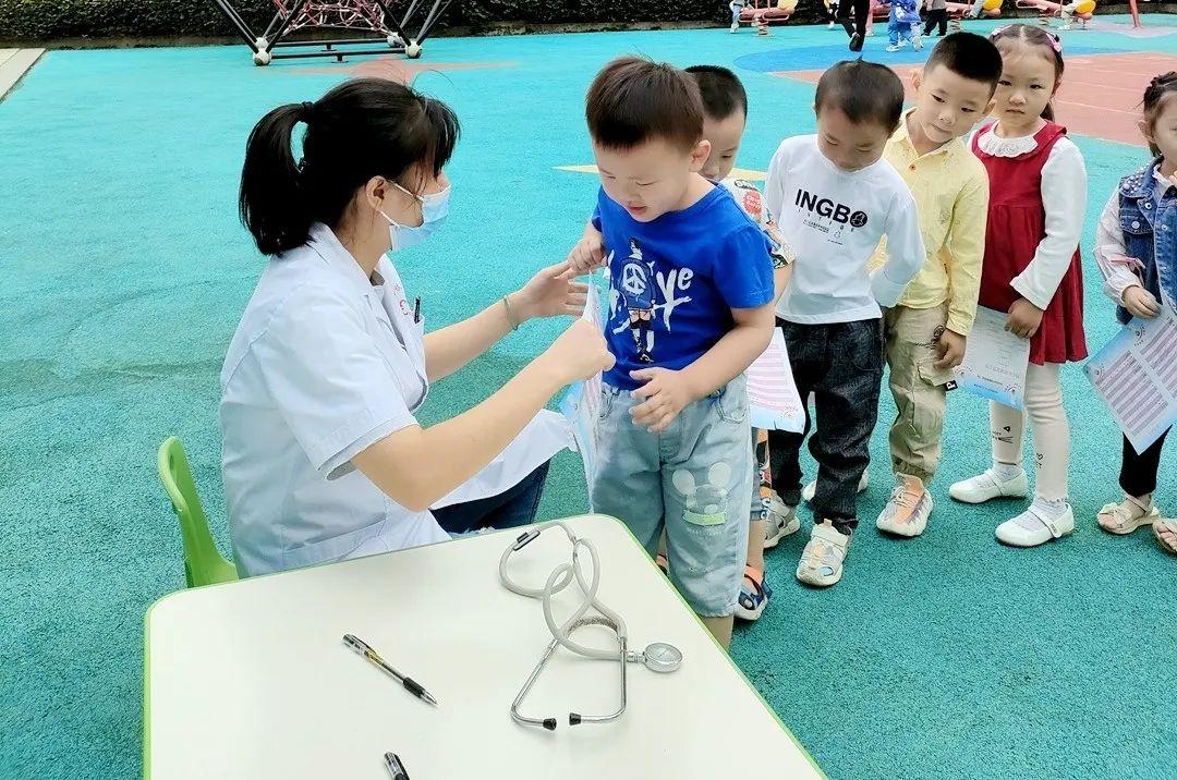 定期体检呵护健康|园外园君悦园、心怡园宝贝们的健康体检日记