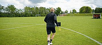 怎么练习转身和背后过人,如何做到熟练虚晃转身