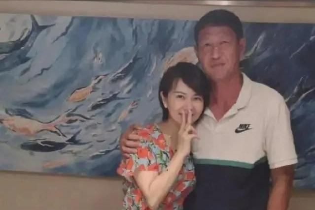 黎兵妻子甘萍现状,甘萍与黎兵现居成都吗