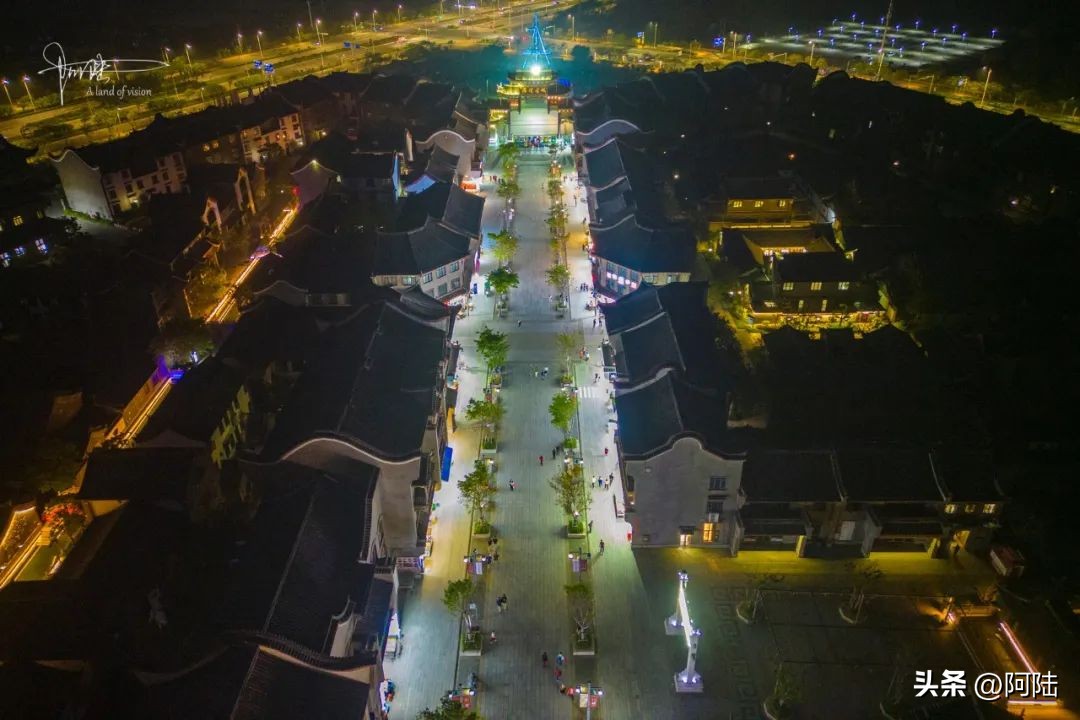 花费上亿打造的旅游城市,耗资100亿的古城