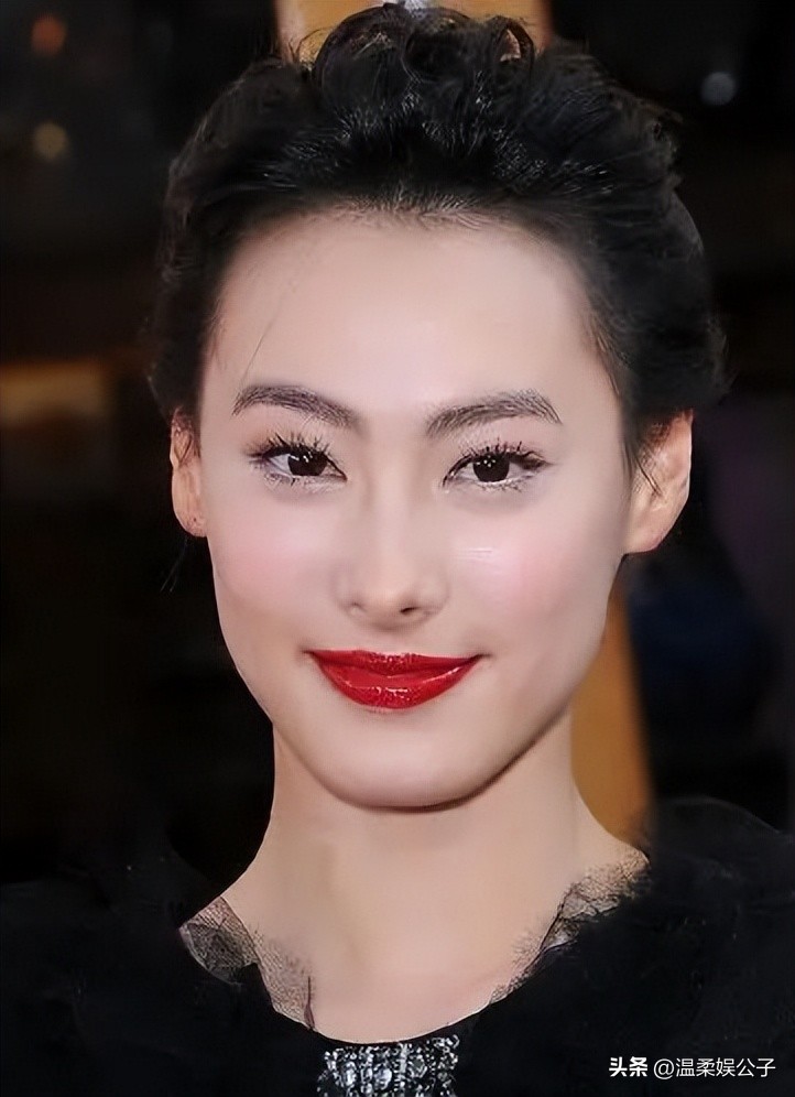 梁洛施大合照,梁洛施的富贵生活