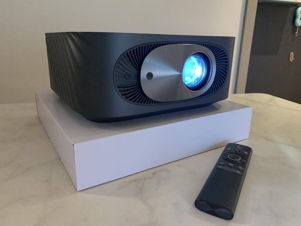 联想小新520投影仪值得买吗,联想小新520投影仪