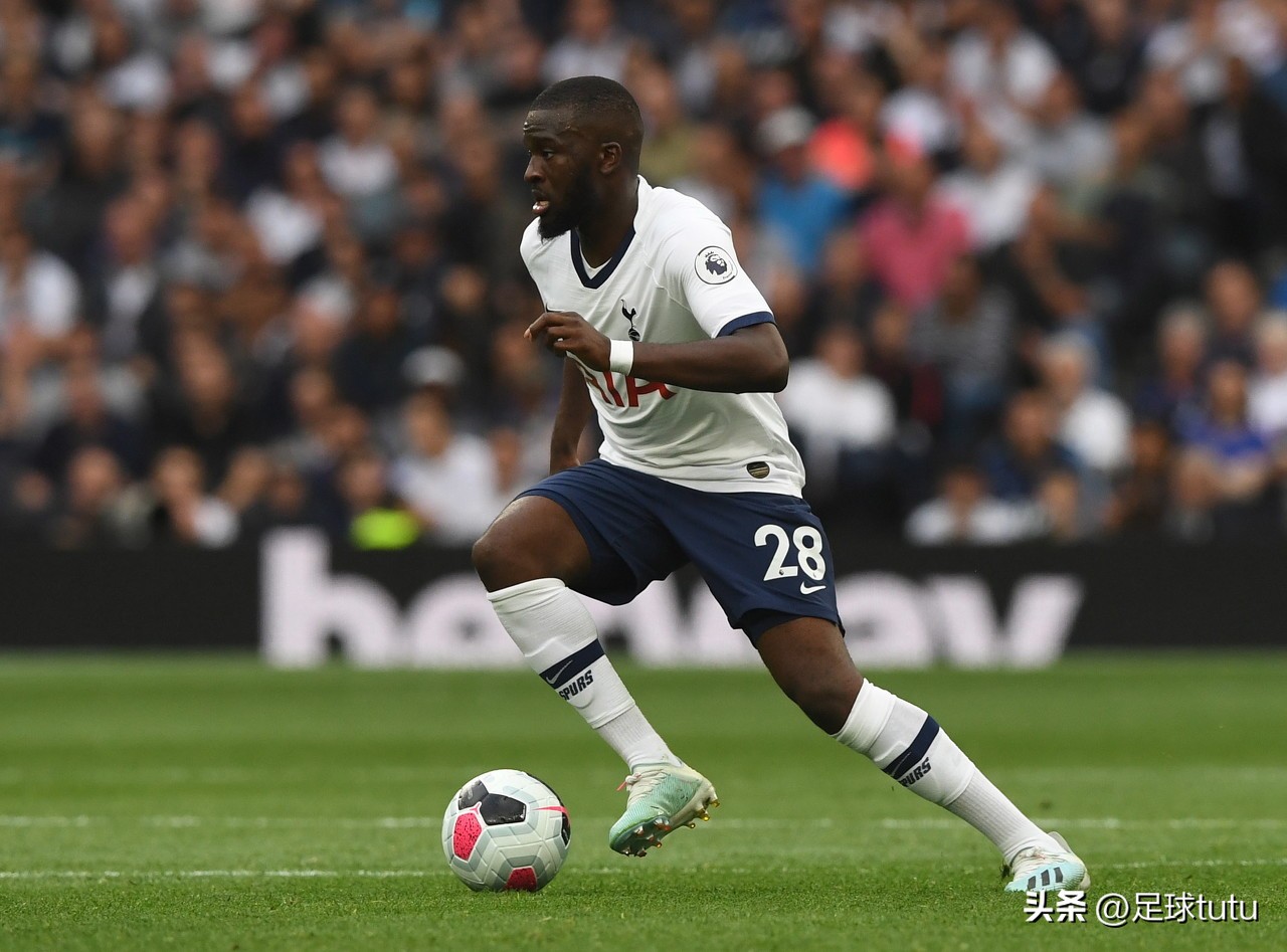 利物浦曼联转会最新消息,今日曼联转会情况